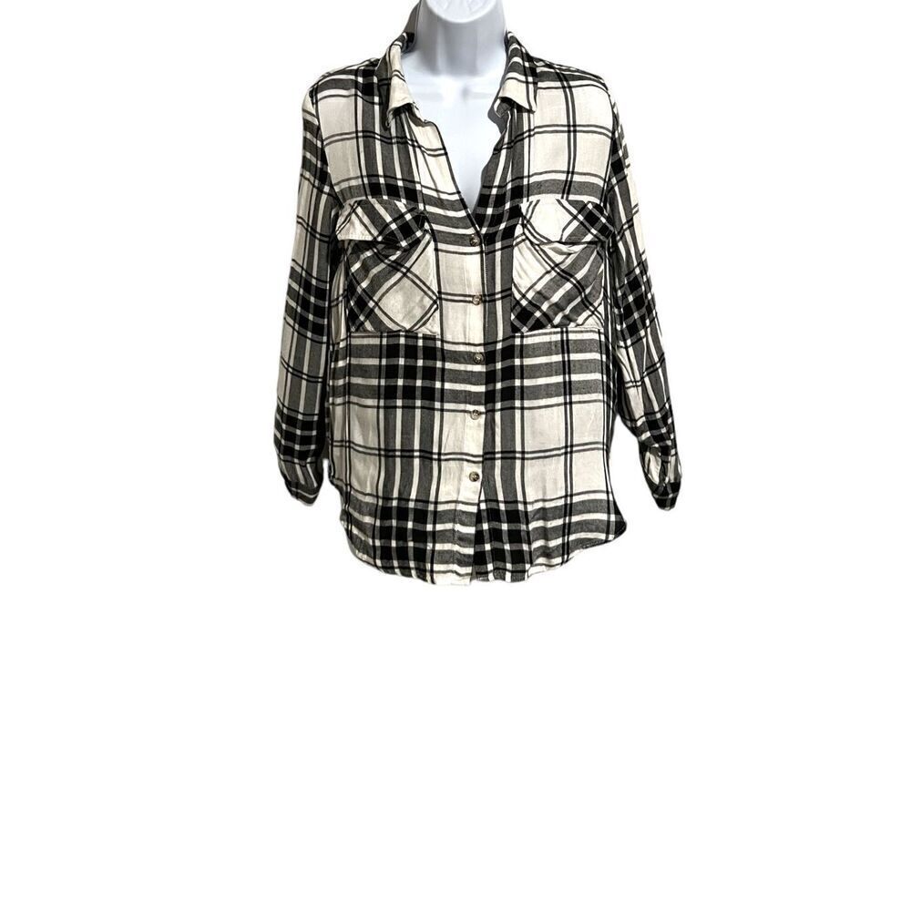 Button Down Flannel Size M